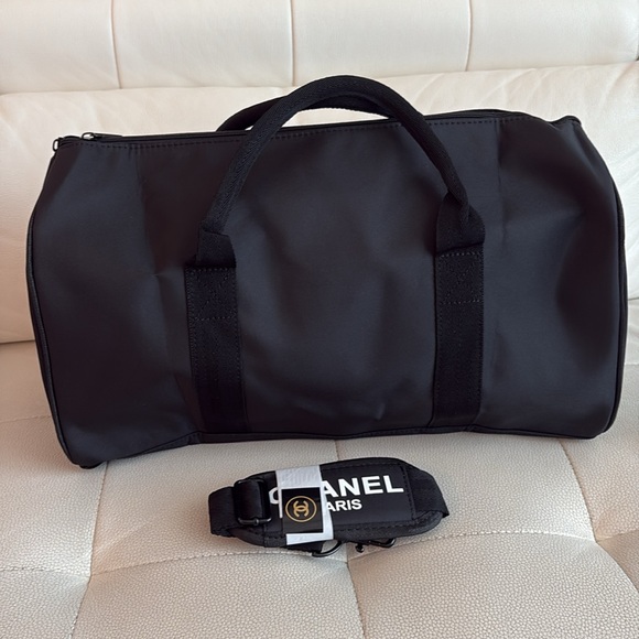 Brand New black CC Logo Duffle/Gym/carryon Bag - Picture 2 of 8